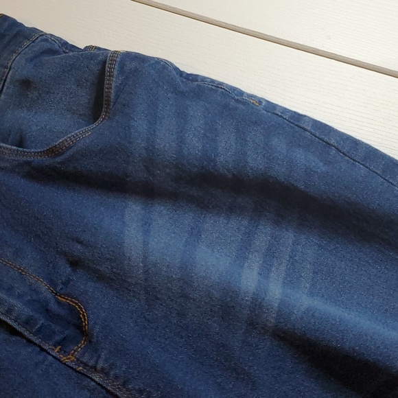 Boohoo Plus Size medium wash skinny jeans-16 - Picture 2 of 7